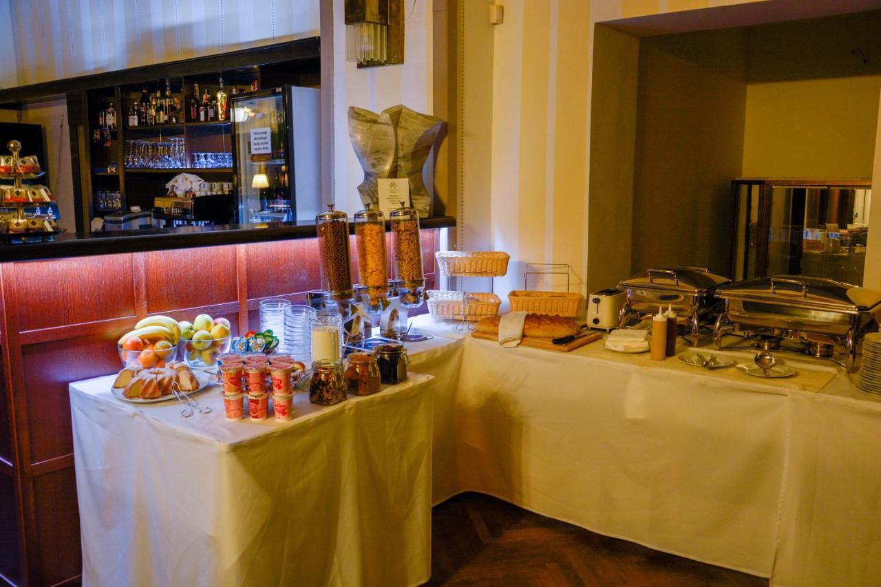 Hotel Praha Λίμπερεκ Εξωτερικό φωτογραφία