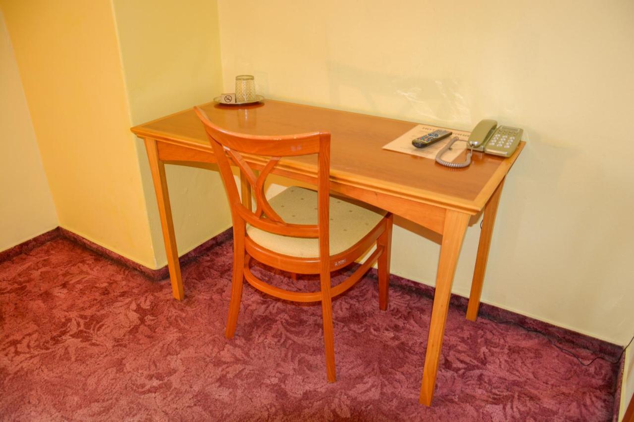 Hotel Praha Λίμπερεκ Εξωτερικό φωτογραφία