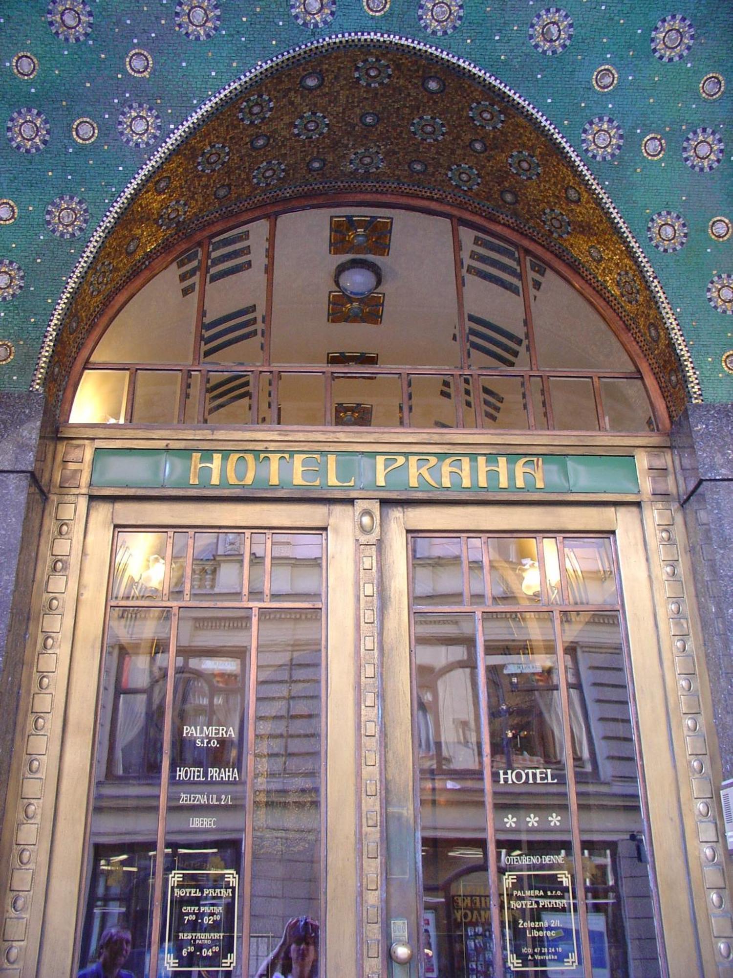 Hotel Praha Λίμπερεκ Εξωτερικό φωτογραφία