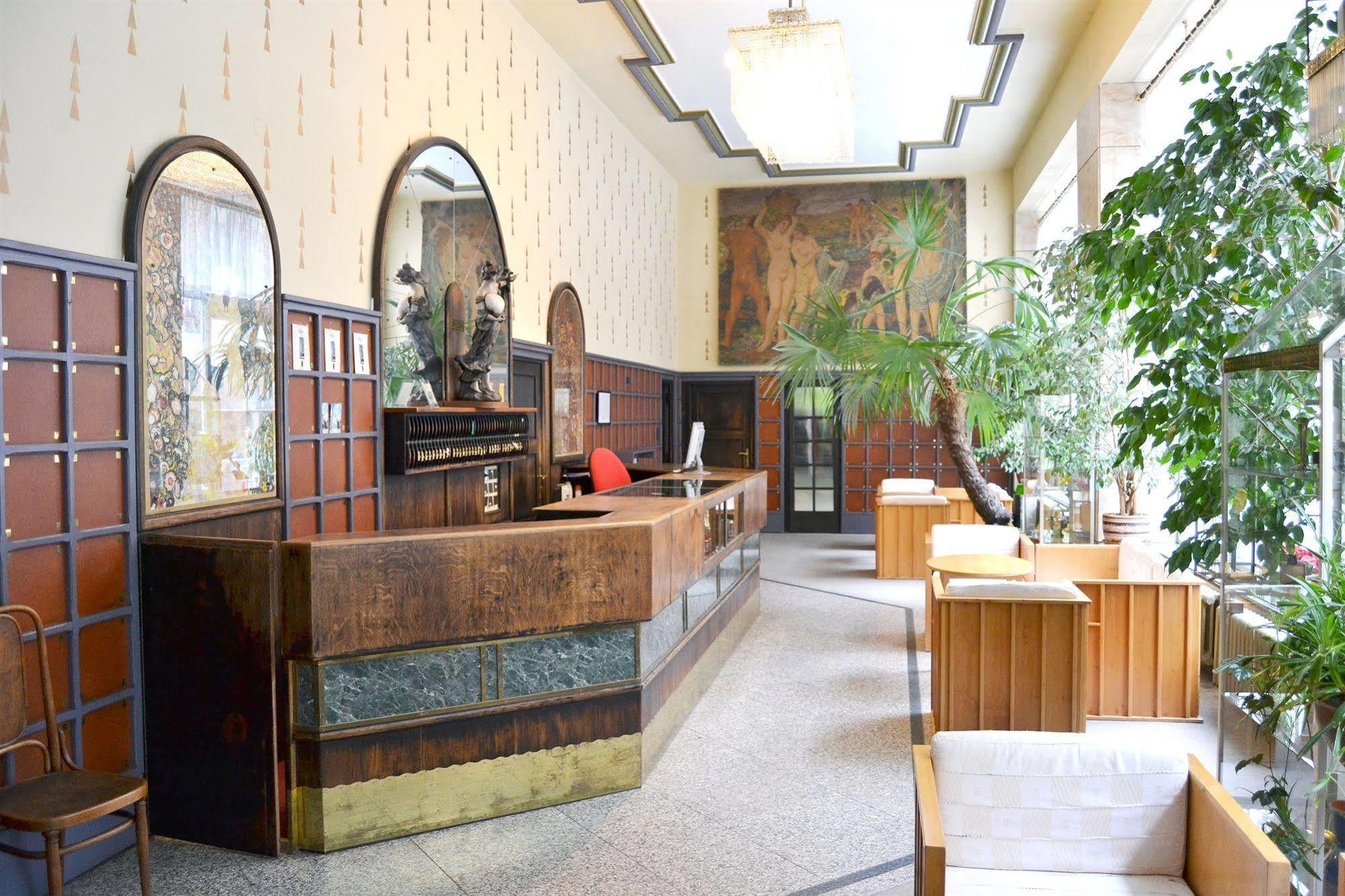 Hotel Praha Λίμπερεκ Εξωτερικό φωτογραφία